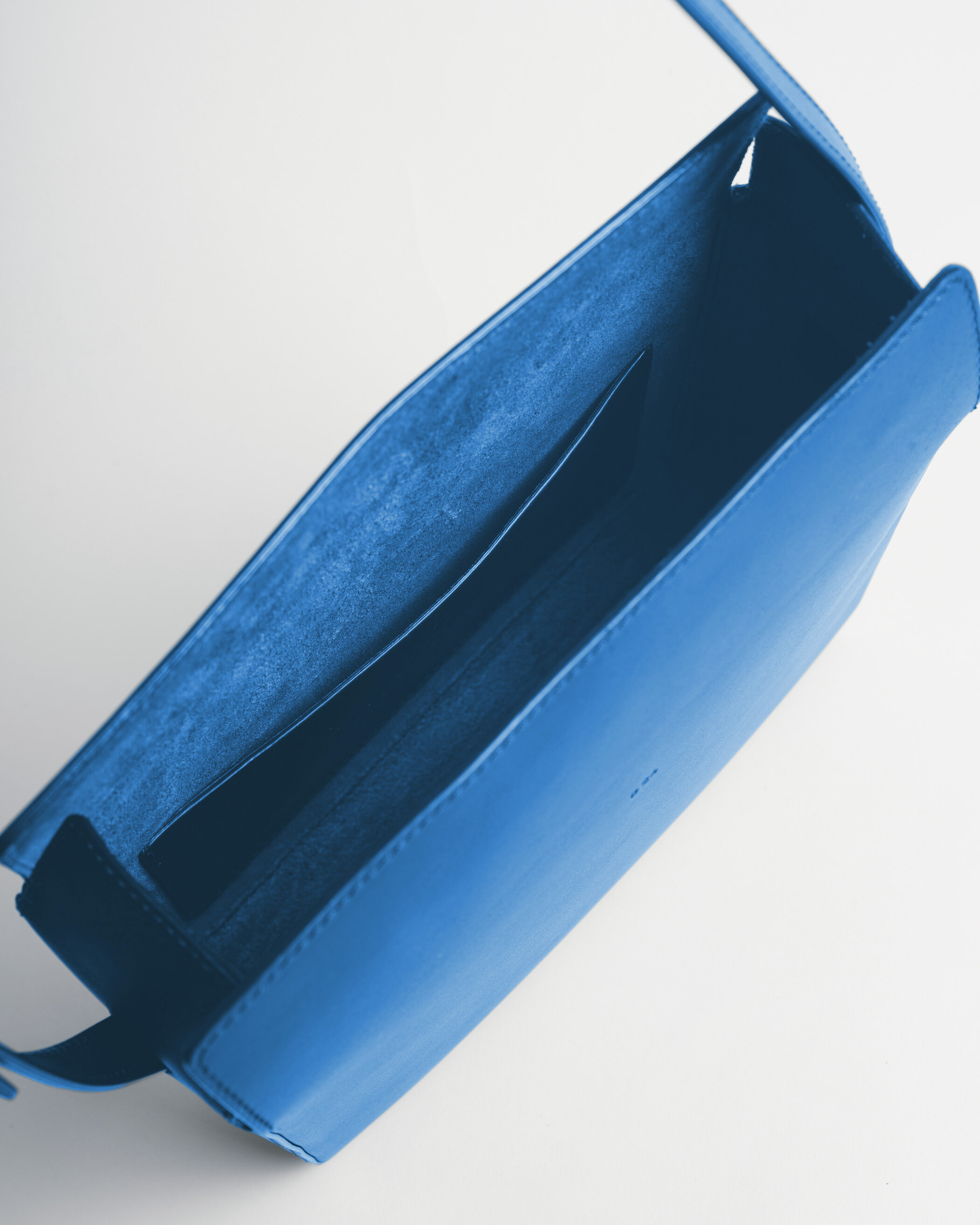 Glein - Box Bag S - bright blue