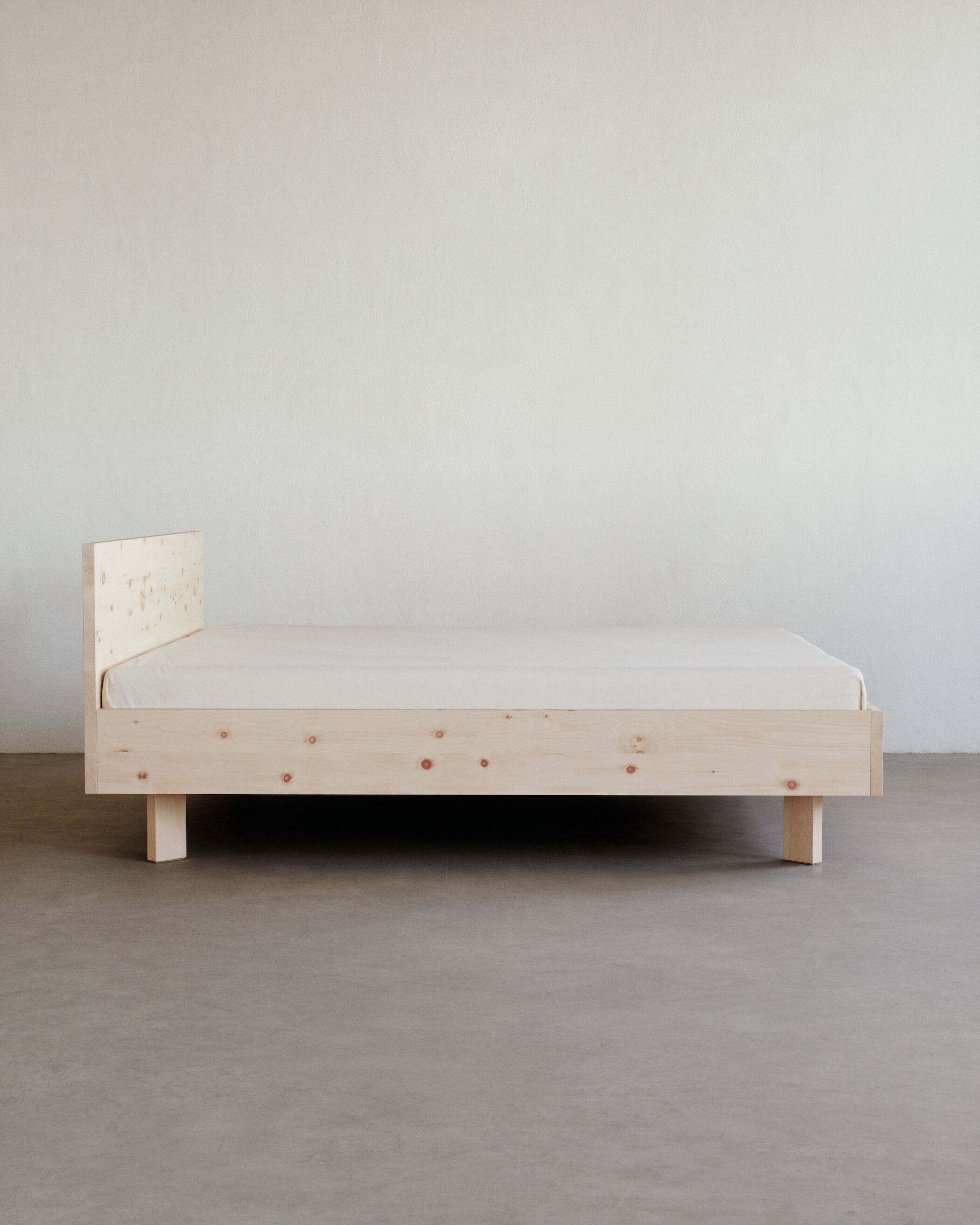 Glein - Bett - Zirbe natur